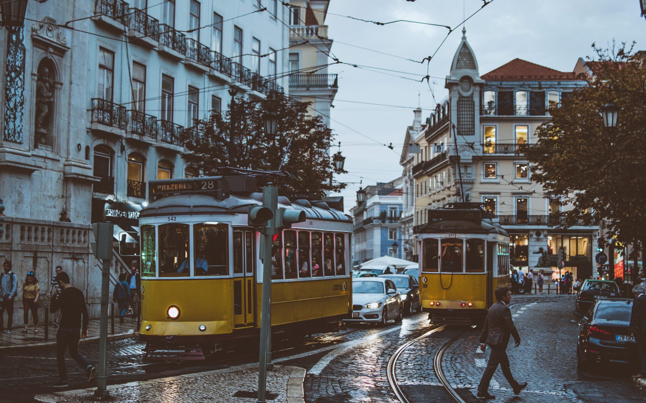 lisbon city guide trams centre